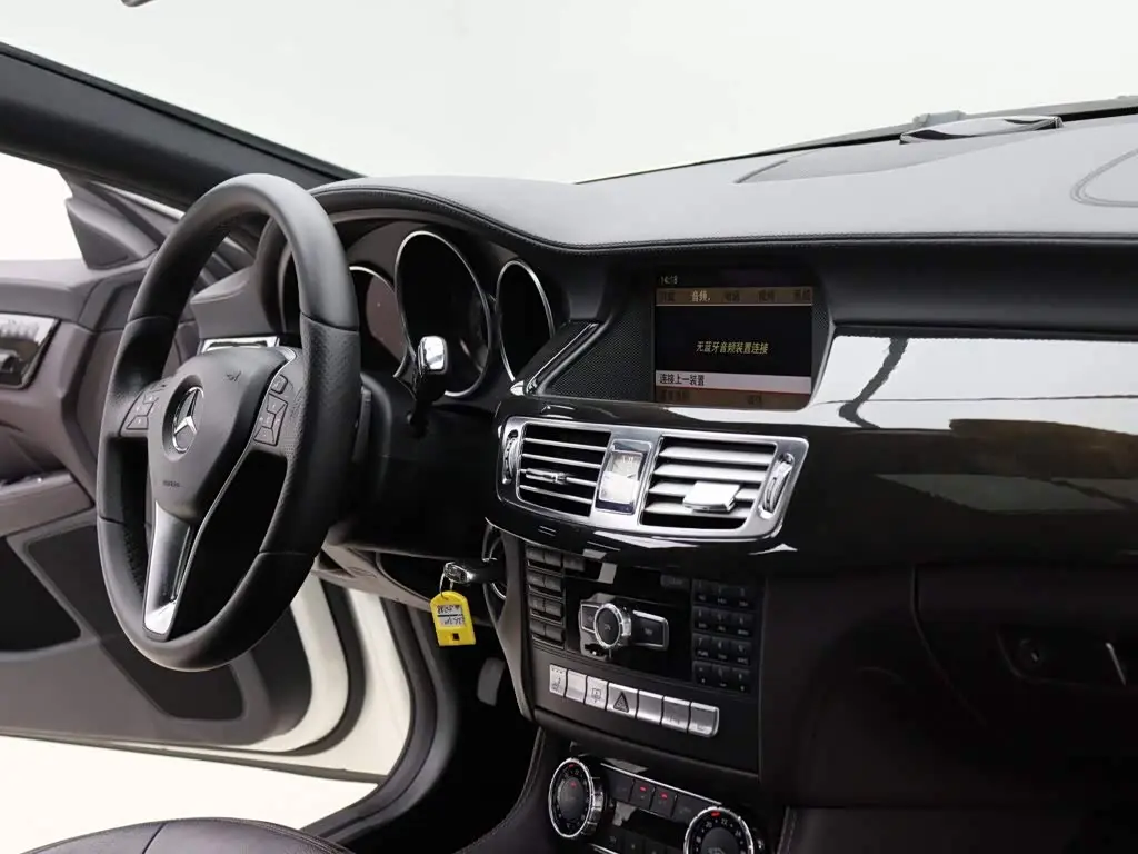 Mercedes-Benz CLS 2013 — Photo 5/20