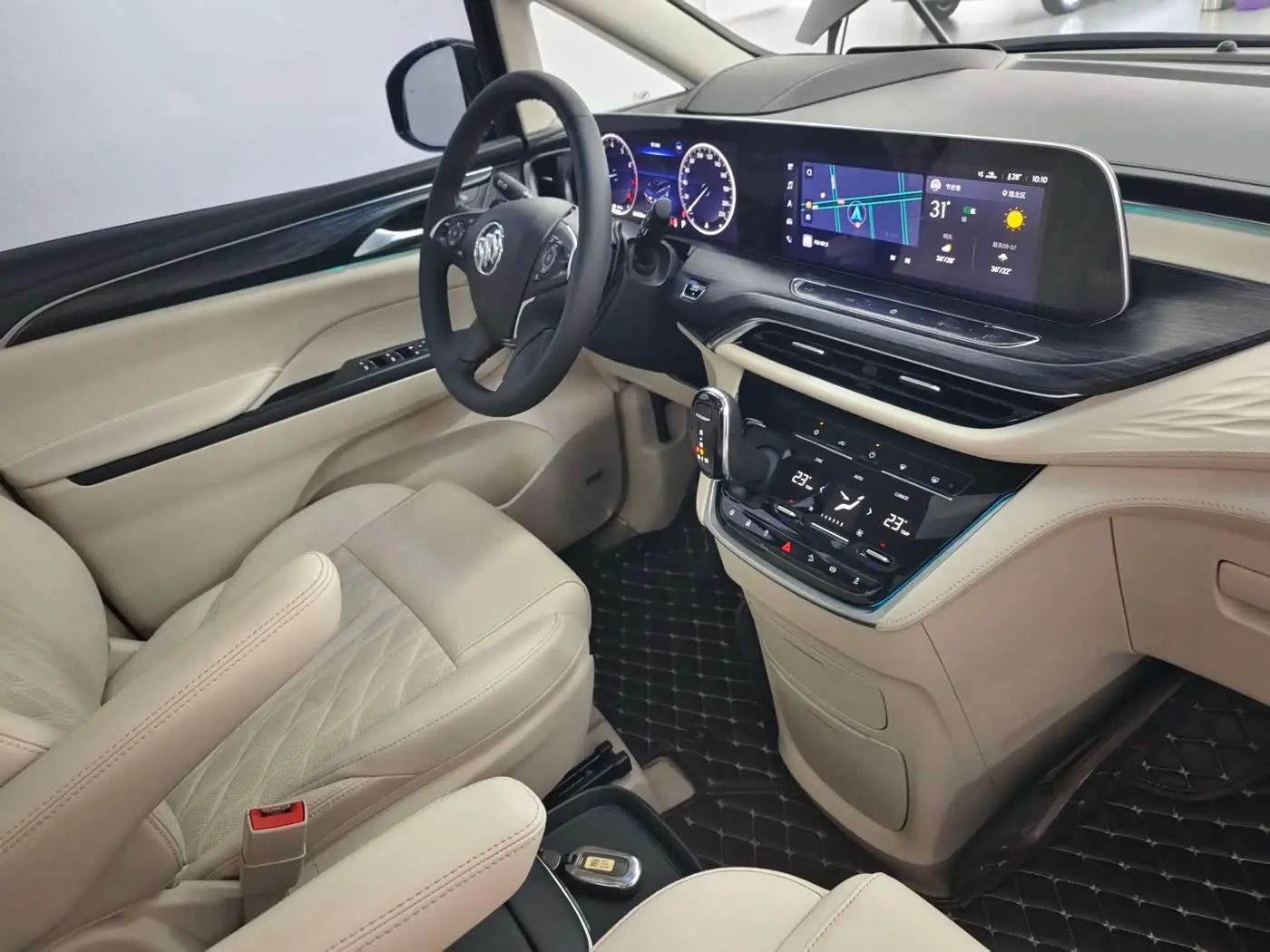 Buick GL8 2021 — Photo 19/20