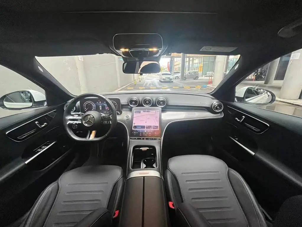 Mercedes-Benz C-Class 2024 — Фото 11/14