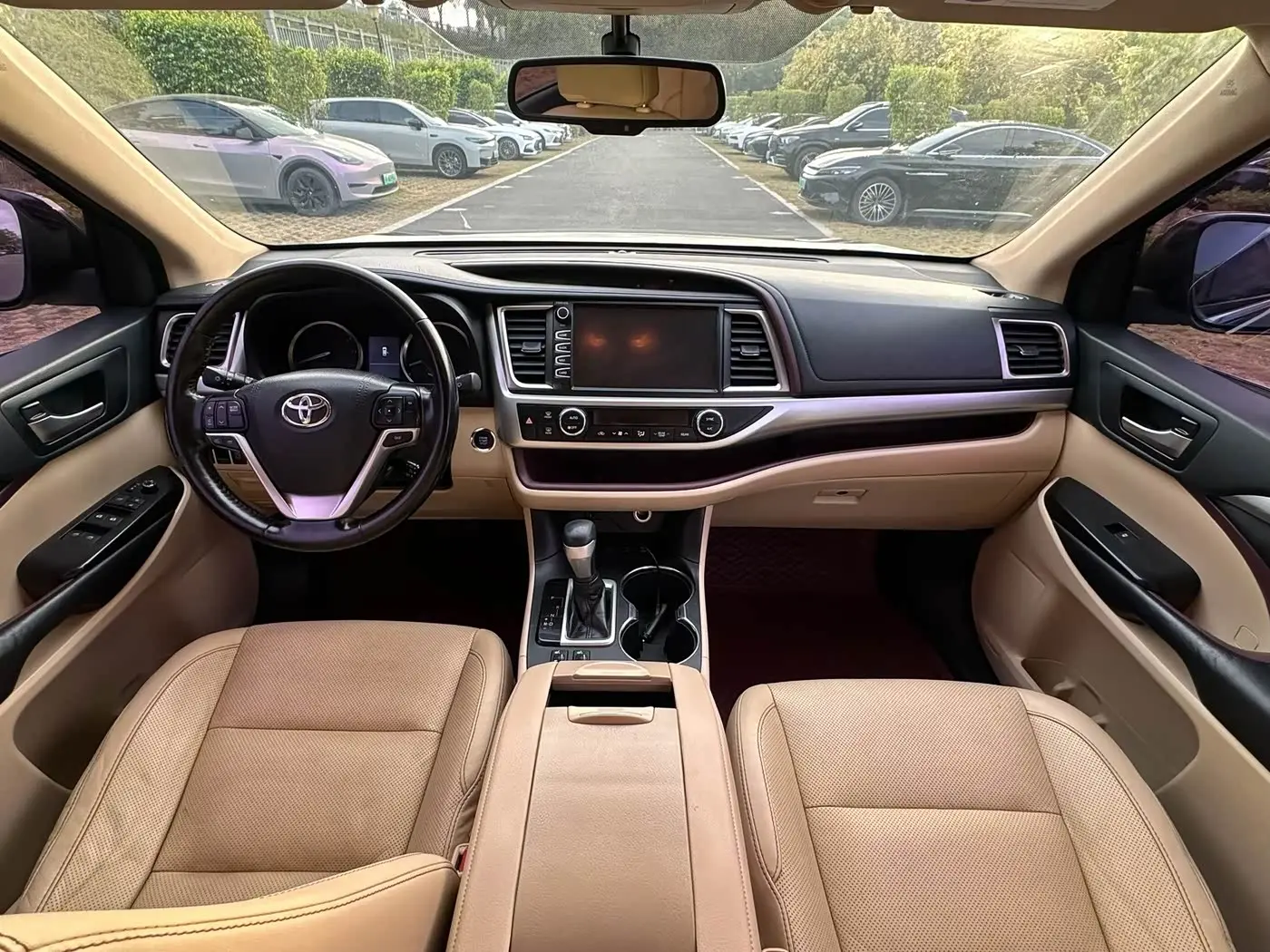 Toyota Highlander 2017 — Фото 8/10
