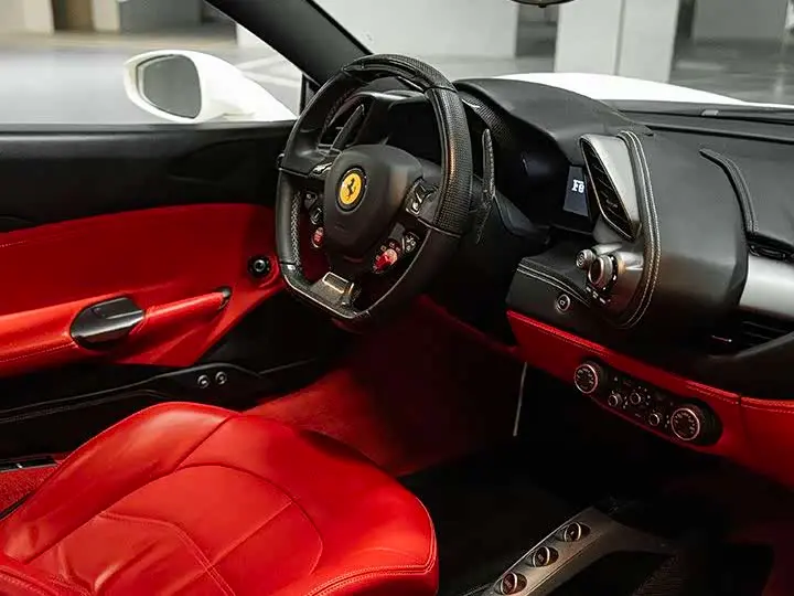 Ferrari 488 2016 — Фото 10/14