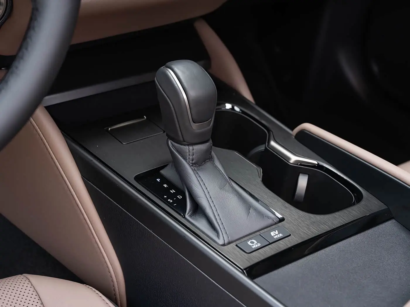 Lexus ES 2025 — Photo 15/20