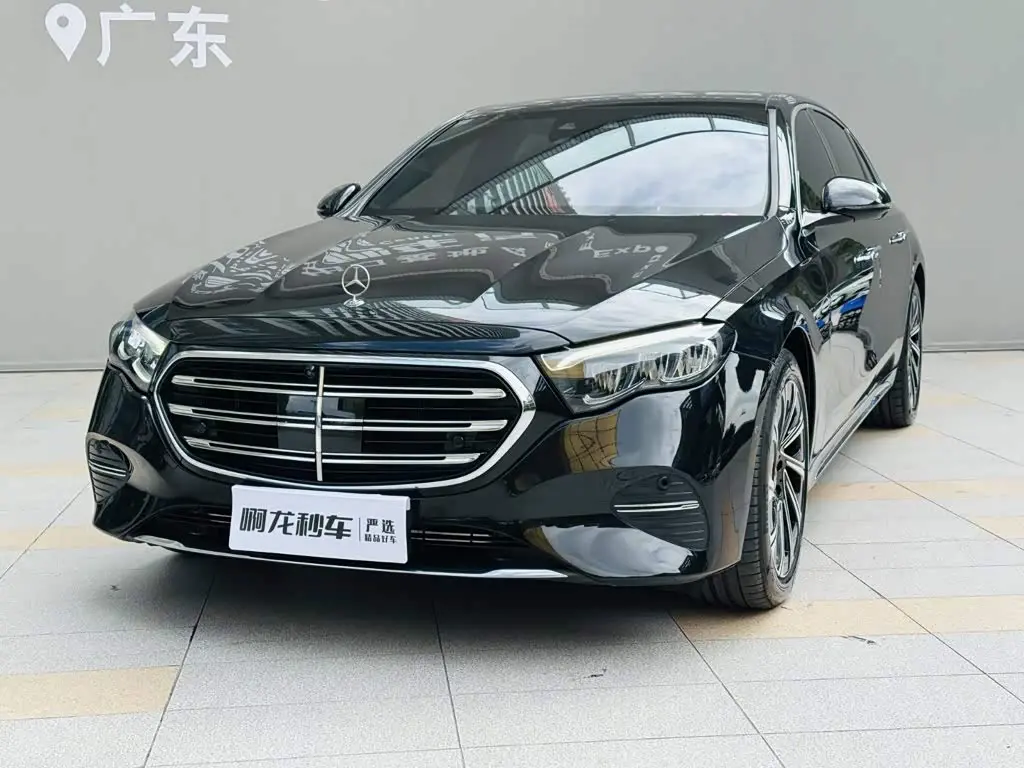 Mercedes-Benz E-Class 2025 — Фото 18/20