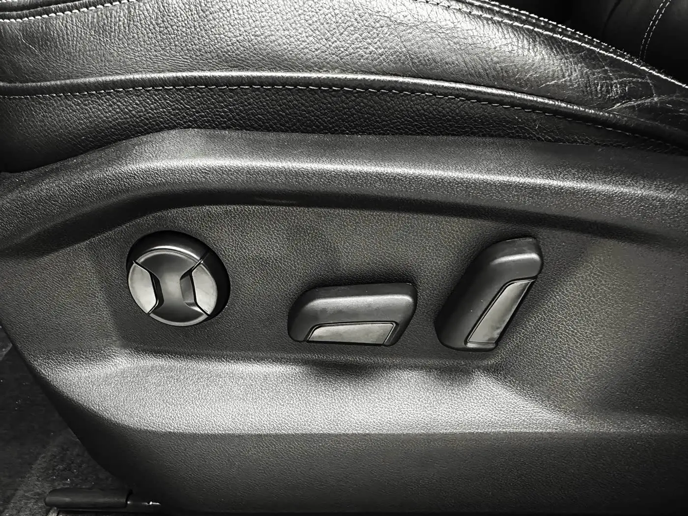 Audi Q2L 2022 — Фото 15/20