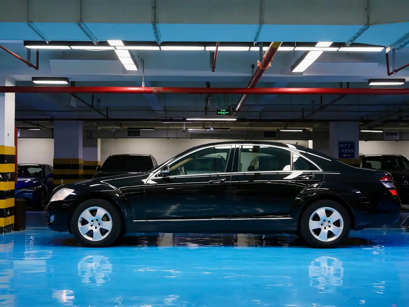 Mercedes-Benz S-Class 2008 — Photo 2/20
