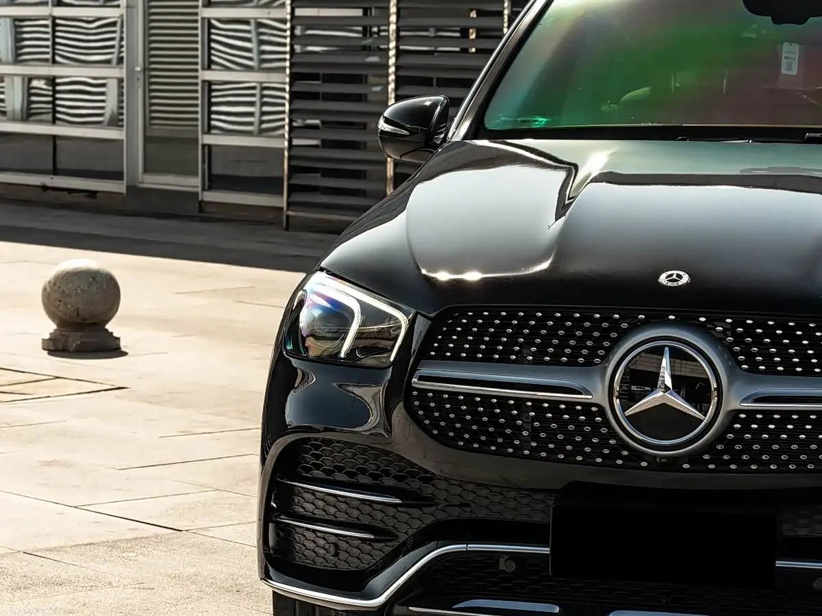 Mercedes-Benz GLE 2022 — Photo 8/20