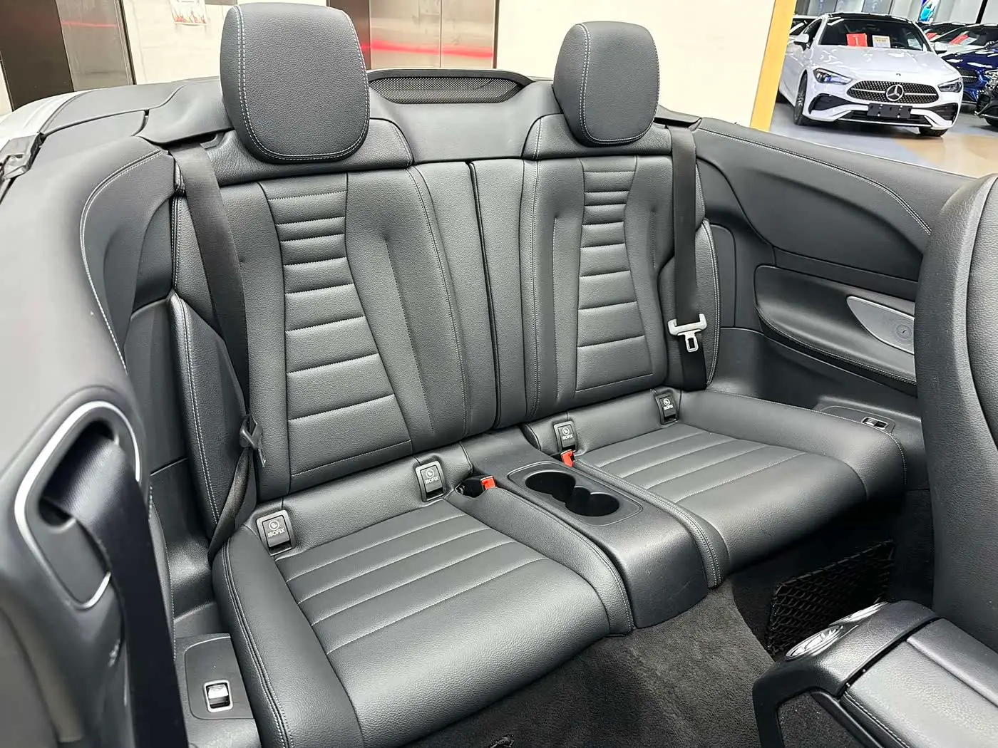 Mercedes-Benz E-Class 2018 — Photo 7/12