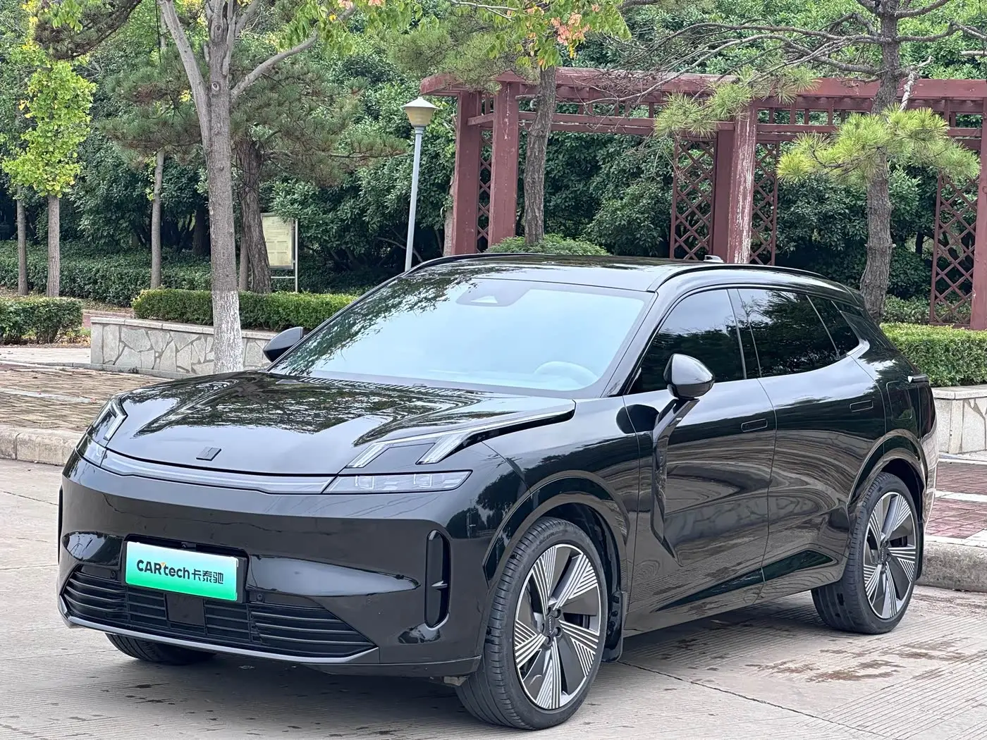 Lynk & Co 08 EM-P, 2024