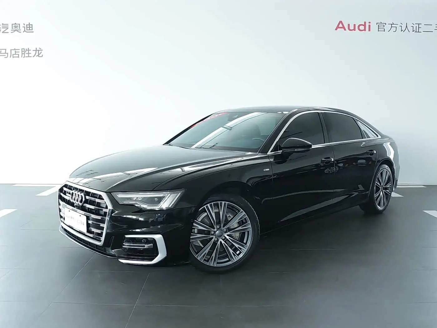 Audi A6L 2024 — Фото 1/10