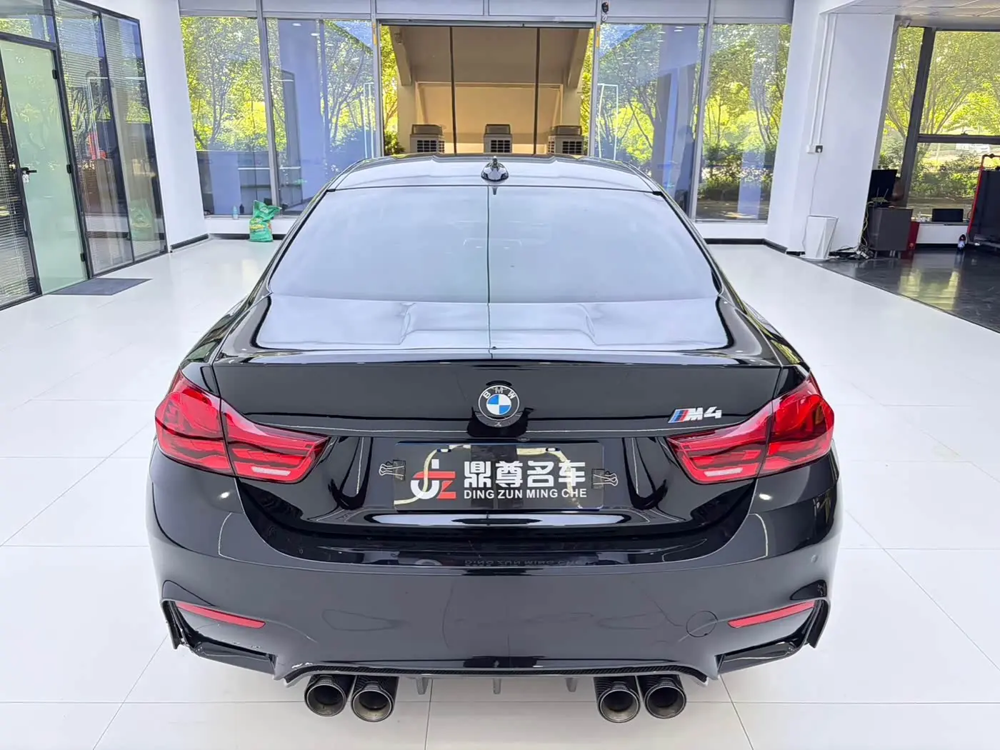 BMW M4 2018 — Photo 9/9