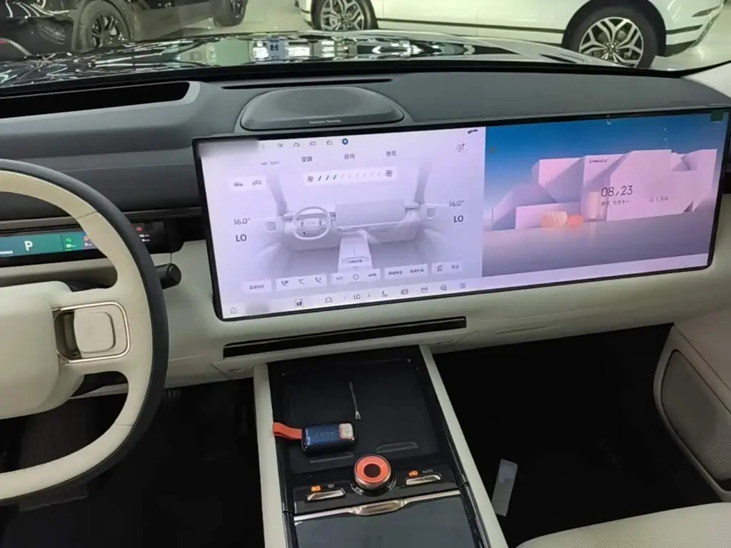 Lynk & Co 900 2025 — Şəkil 10/20