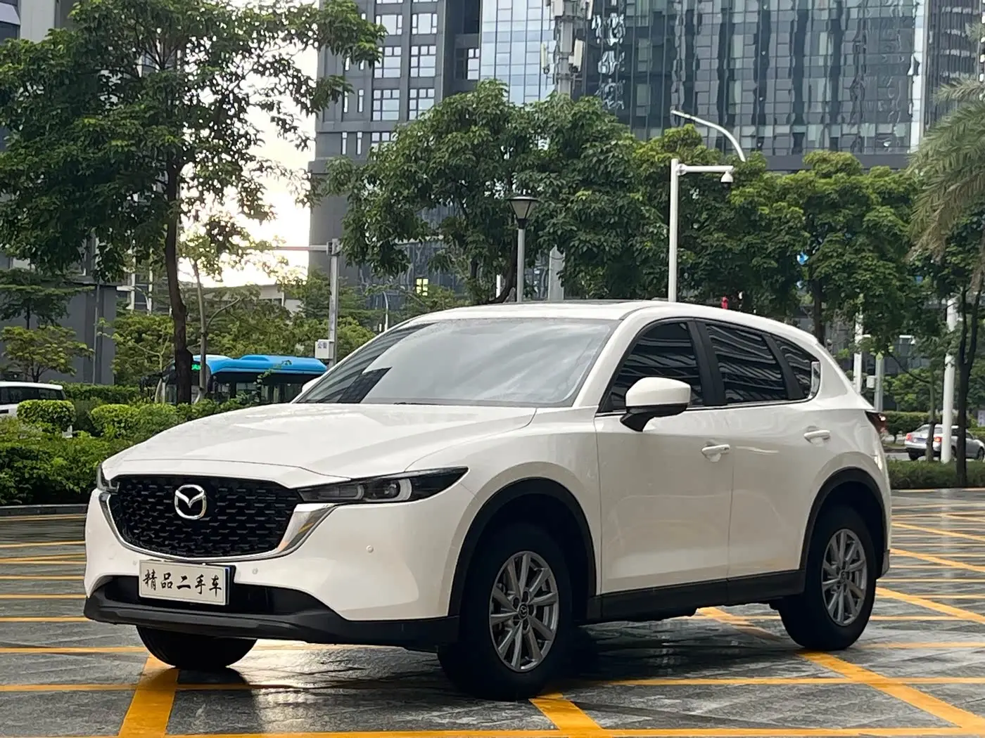 Mazda CX-5 2025 — Фото 1/15