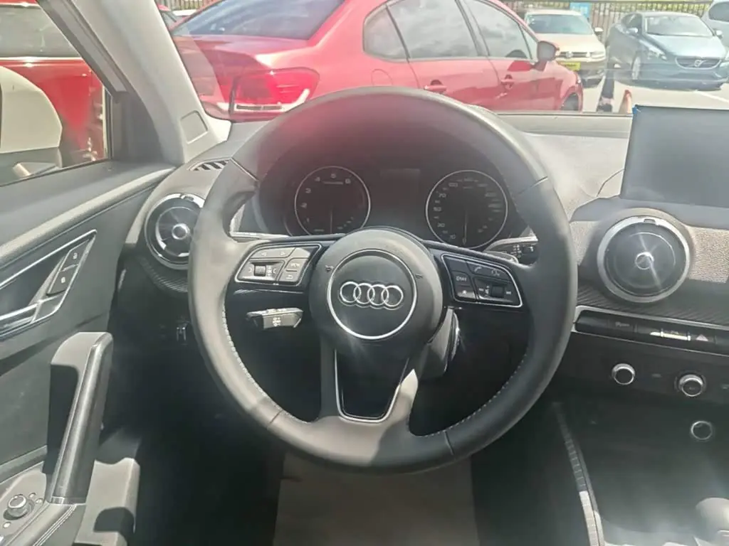 Audi Q2L 2022 — Photo 7/20