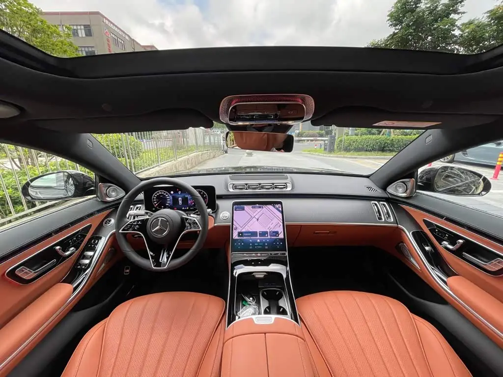 Mercedes-Benz S-Class 2024 — Photo 18/20
