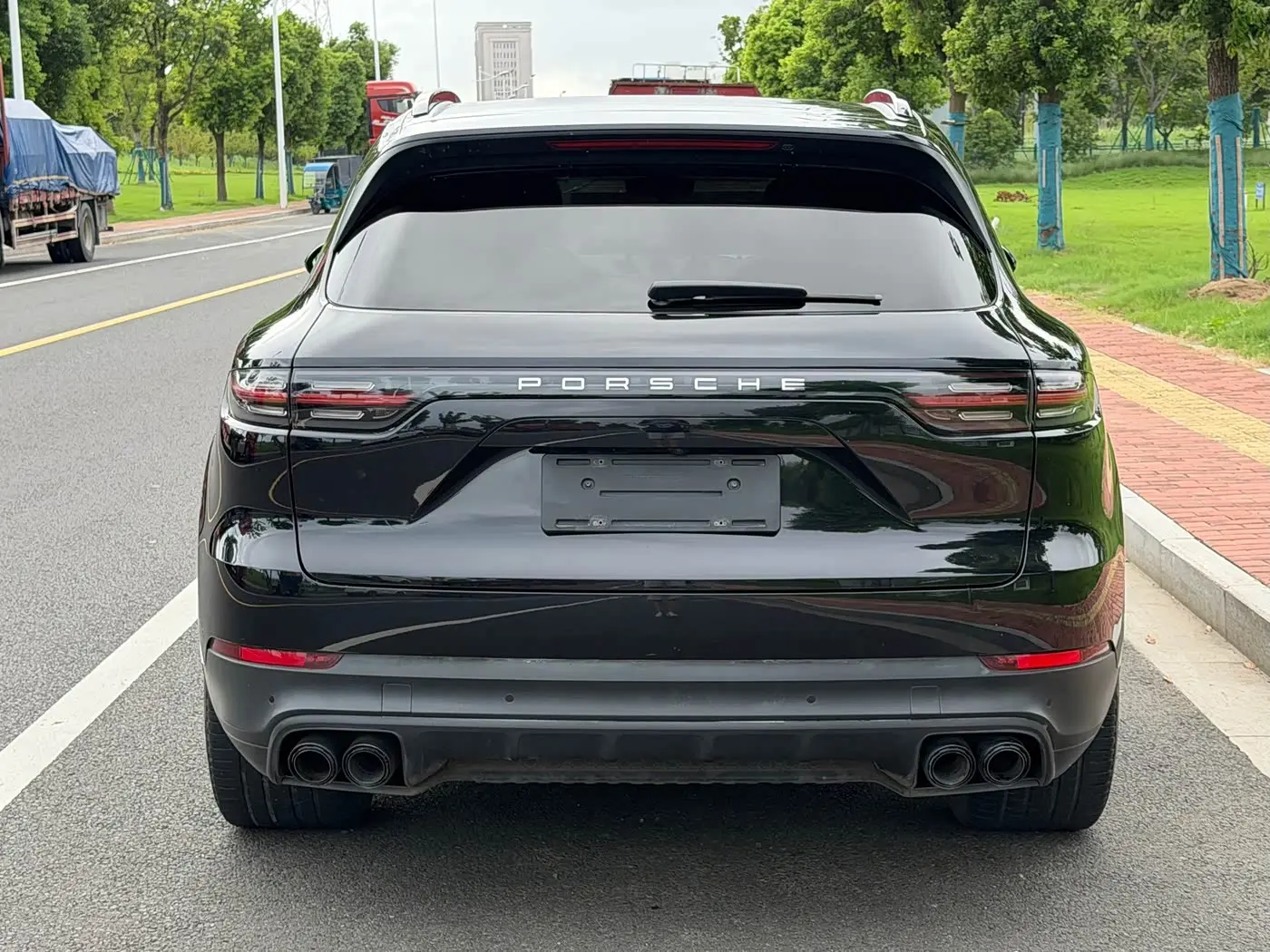 Porsche Cayenne 2020 — Photo 6/19