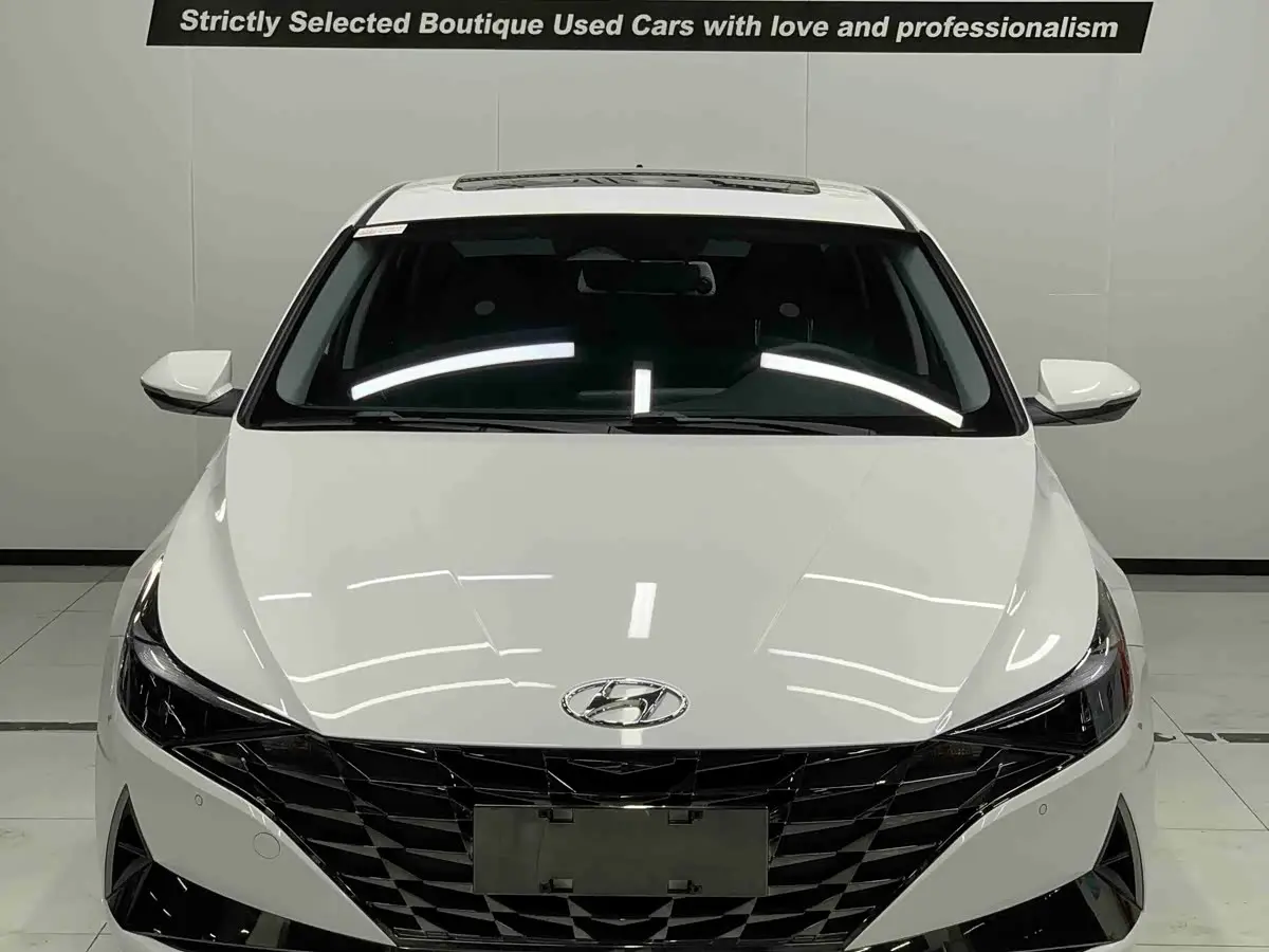 Hyundai Elantra 2022 — Şəkil 2/10