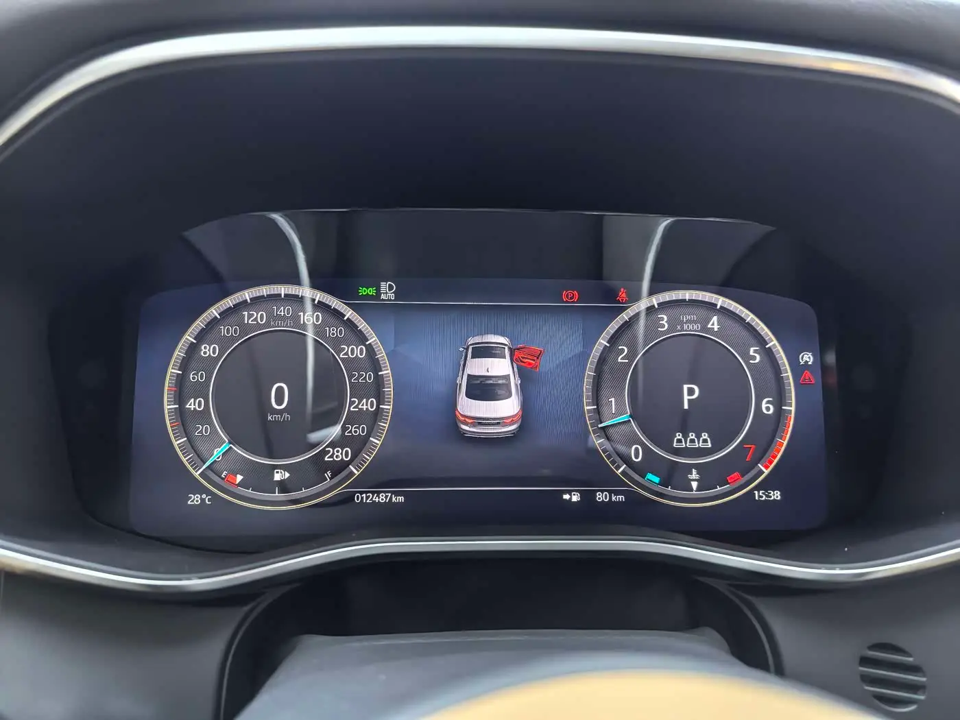 Jaguar XFL 2025 — Photo 9/20