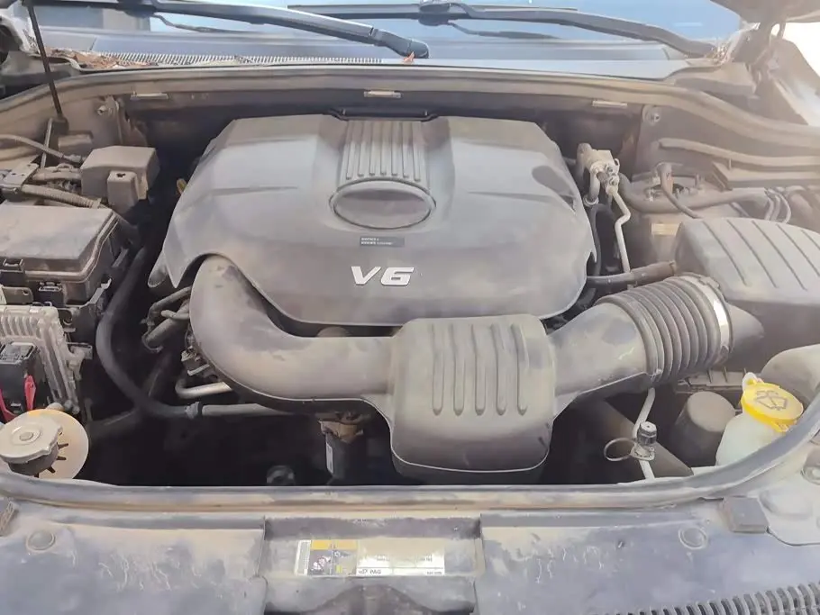 Jeep Grand Cherokee 2021 — Photo 10/16