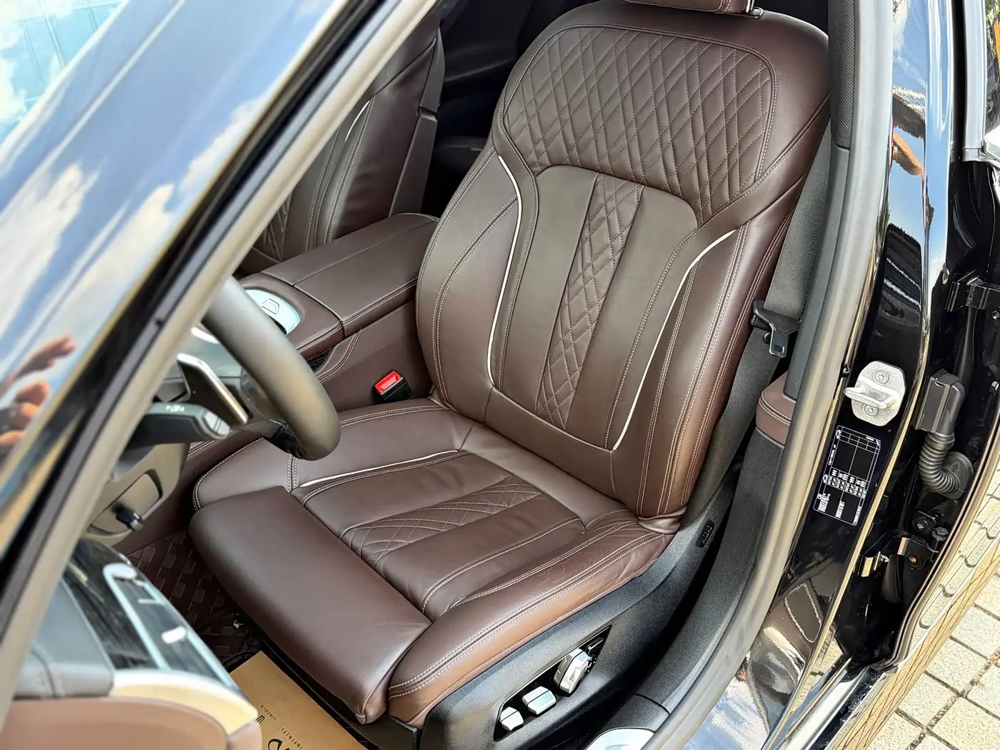 BMW 7 Series 2020 — Photo 7/20