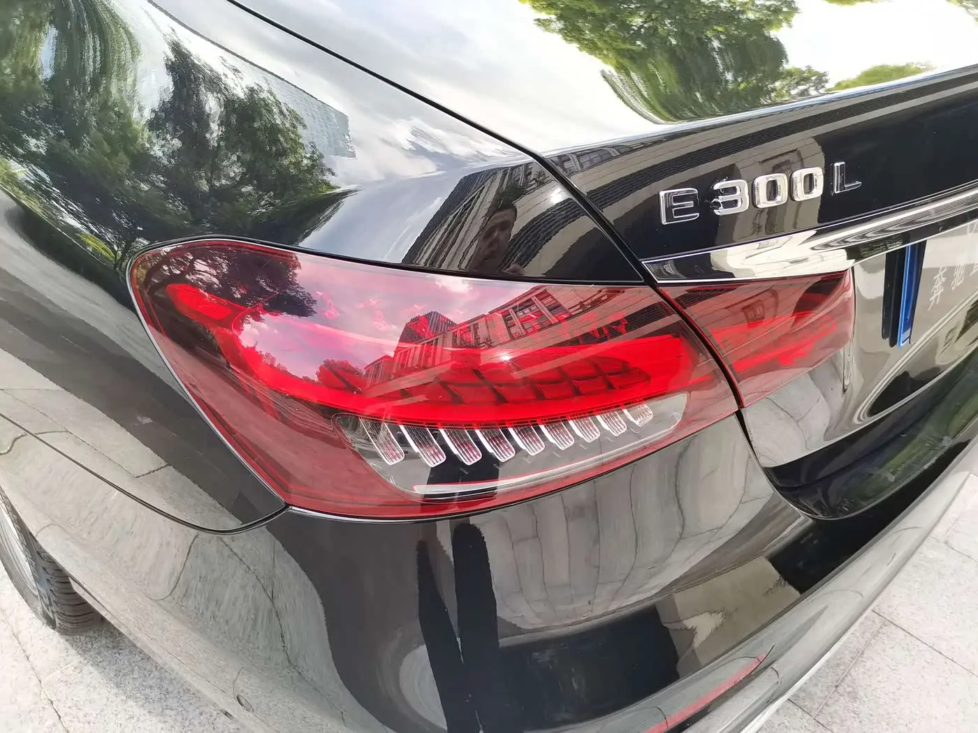Mercedes-Benz E-Class 2023 — ფოტო 10/20