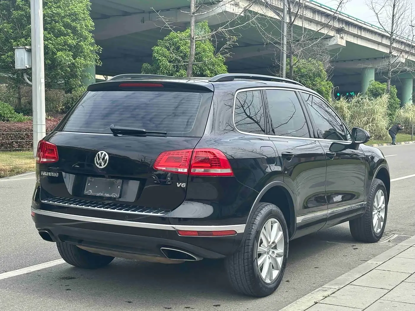 Volkswagen Touareg 2017 — Photo 6/14