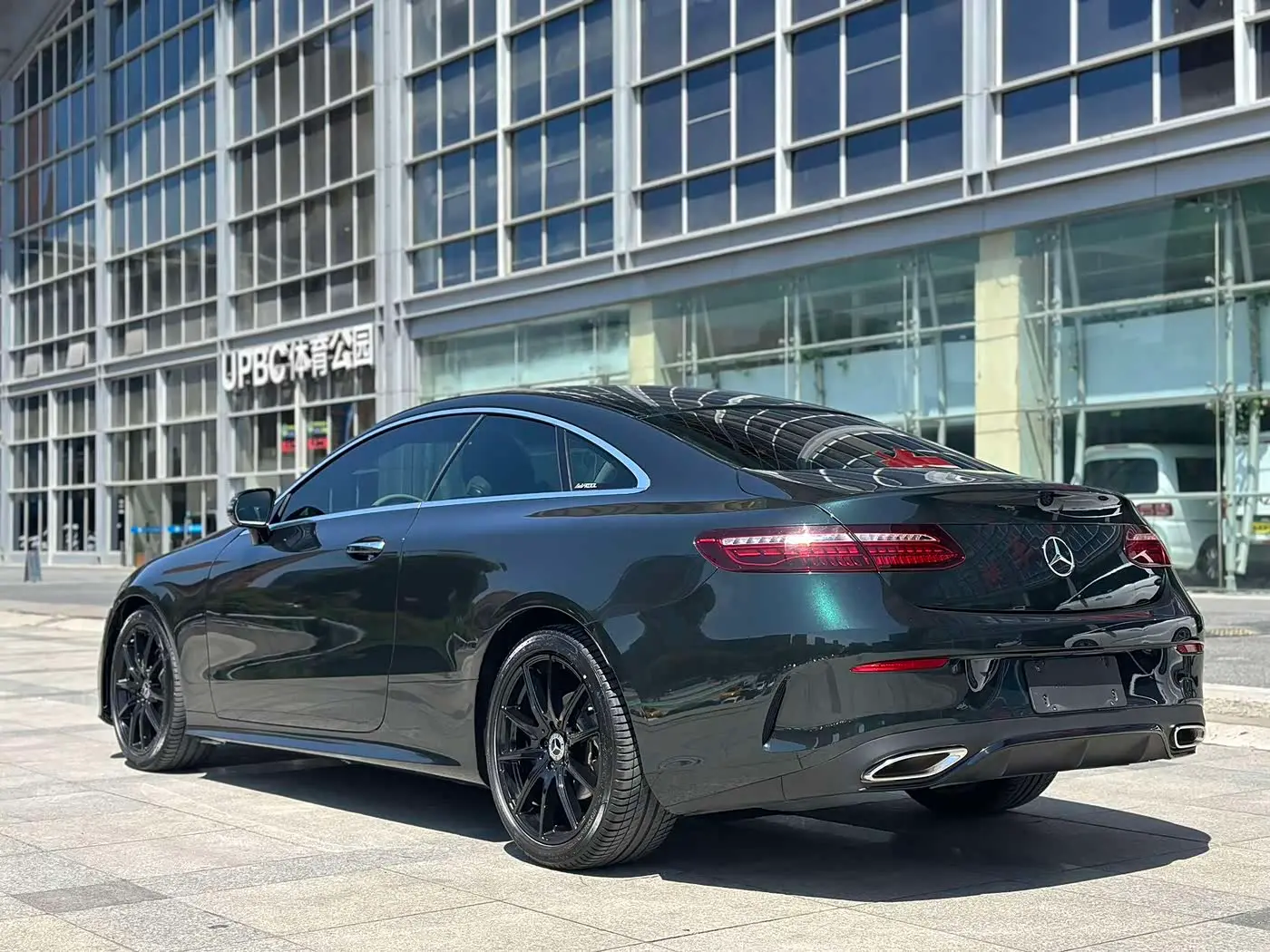 Mercedes-Benz E-Class 2023 — Şəkil 4/11