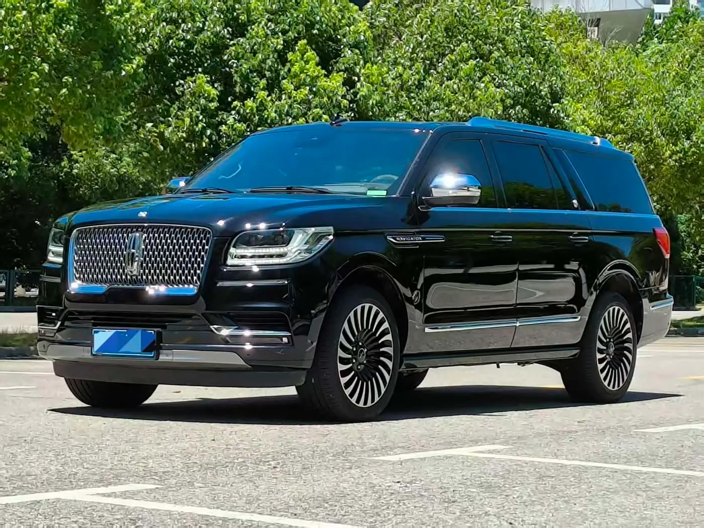 Lincoln Navigator 2021 — Şəkil 1/20