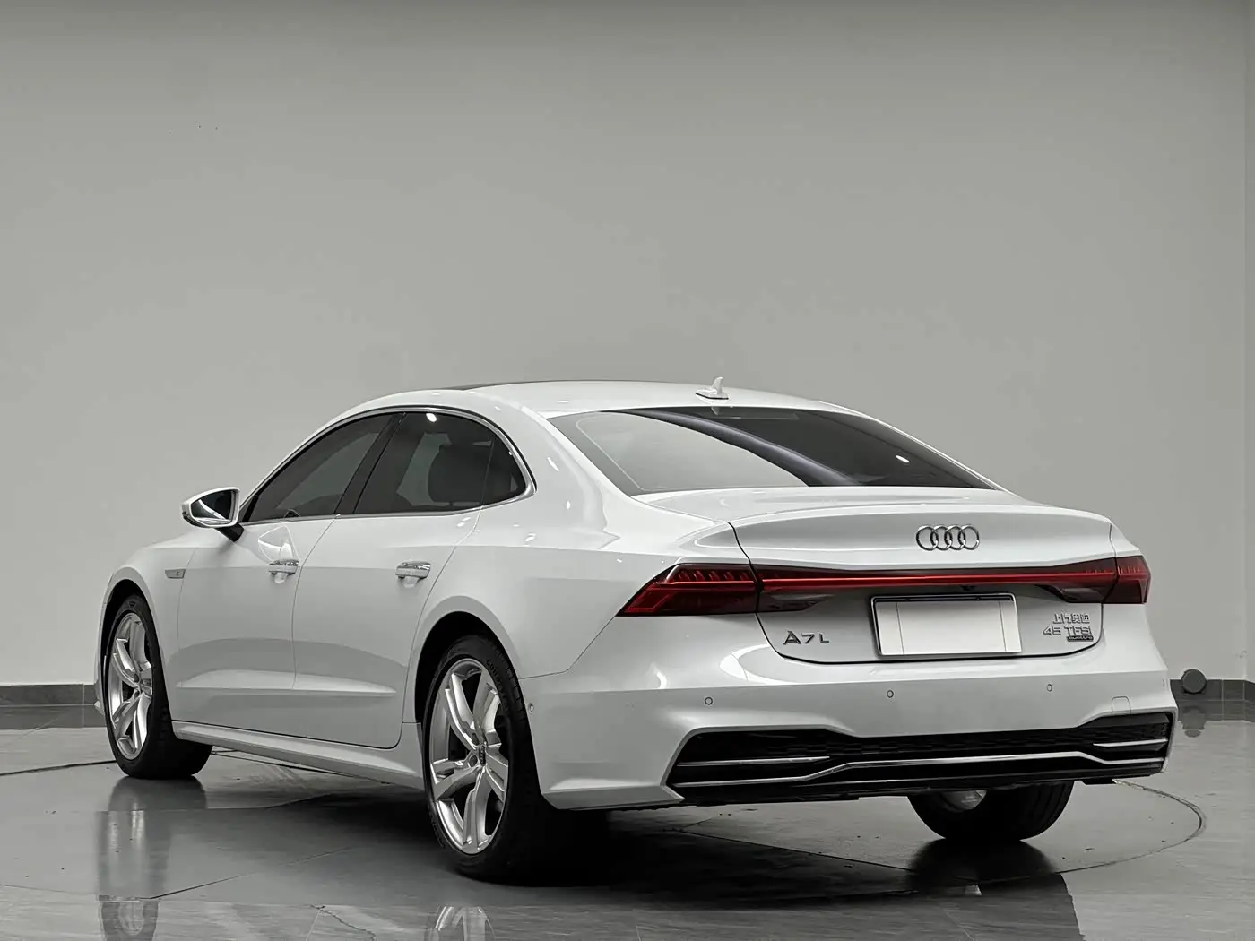 Audi A7L 2023 — Şəkil 6/20