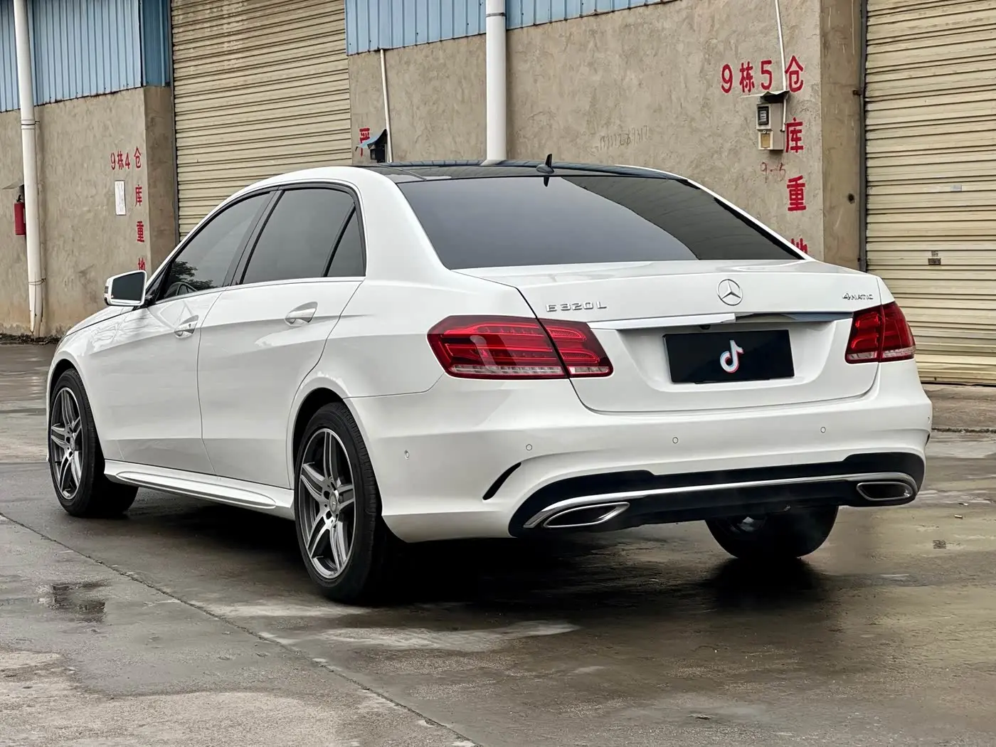 Mercedes-Benz E-Class 2014 — Фото 6/16