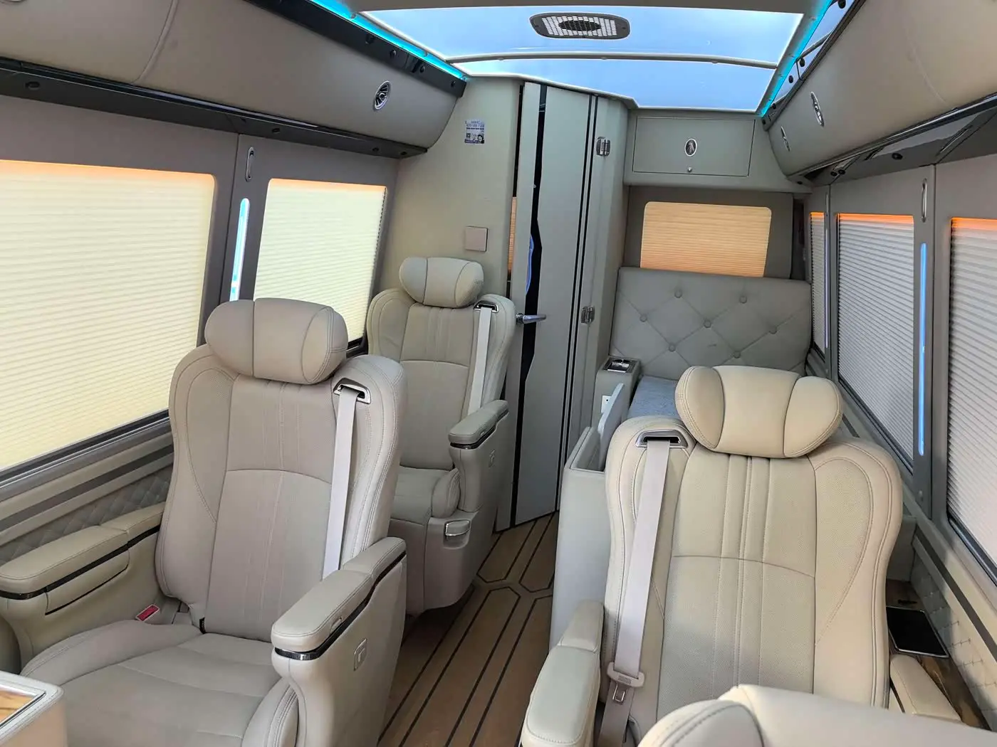 Toyota Coaster 2023 — Фото 17/18