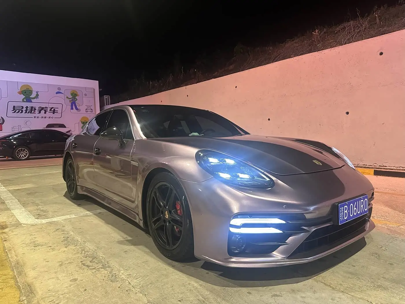 Porsche Panamera 2012 — Photo 2/6
