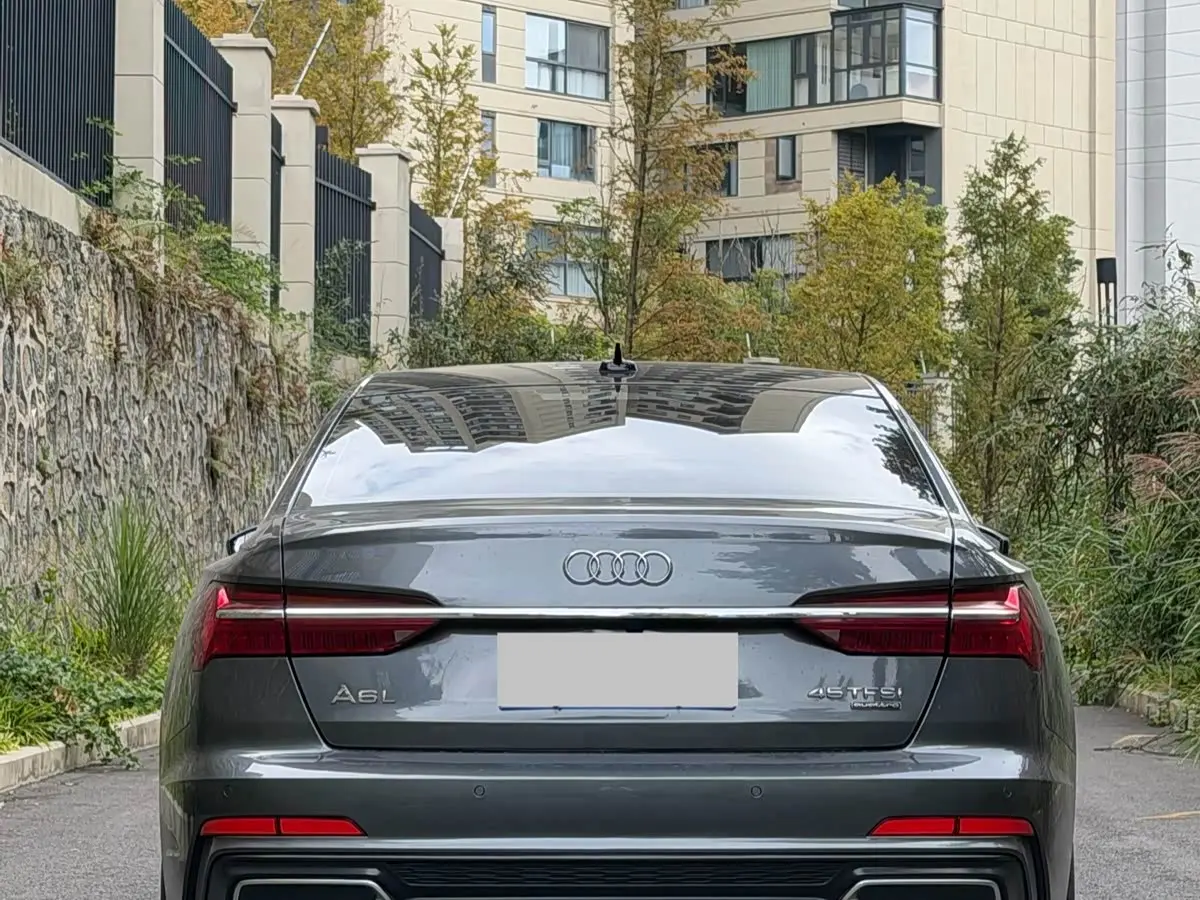 Audi A6L 2021 — Photo 8/9