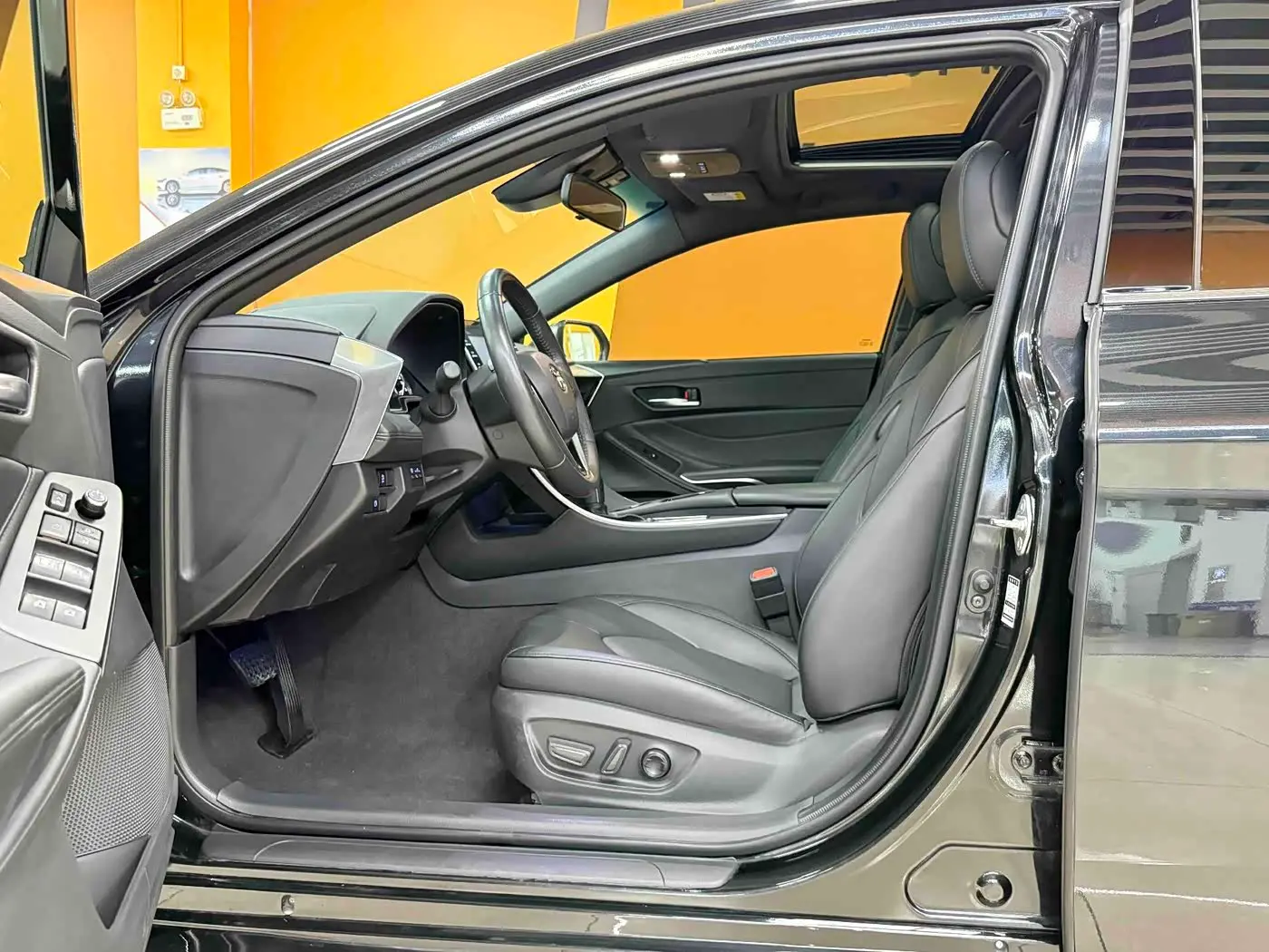 Toyota Avalon 2022 — Şəkil 6/10