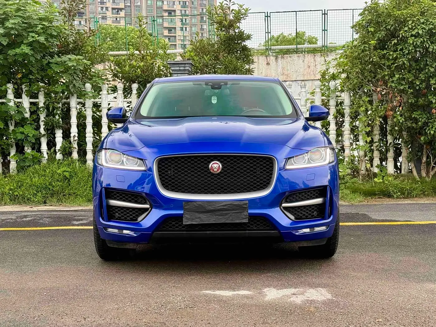 Jaguar F-PACE 2018 — Фото 2/9