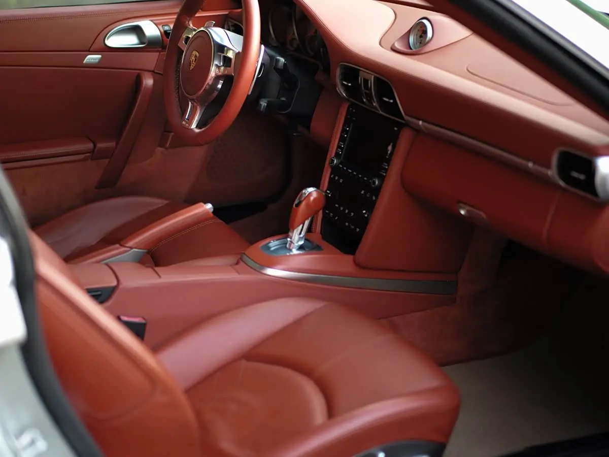 Porsche 911 2009 — Photo 10/11