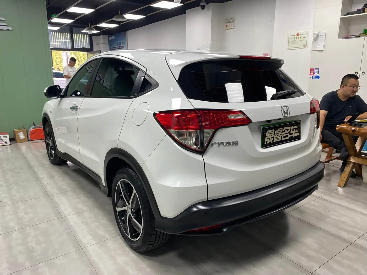 Honda Vezel 2021 — Фото 5/20