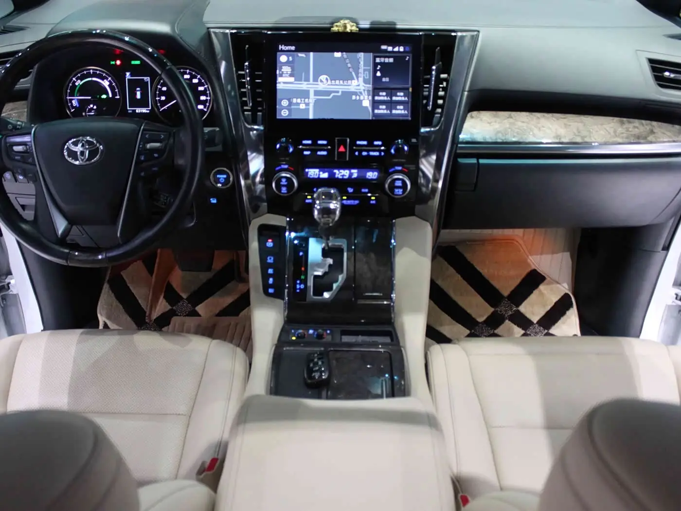 Toyota Alphard 2020 — Фото 9/20