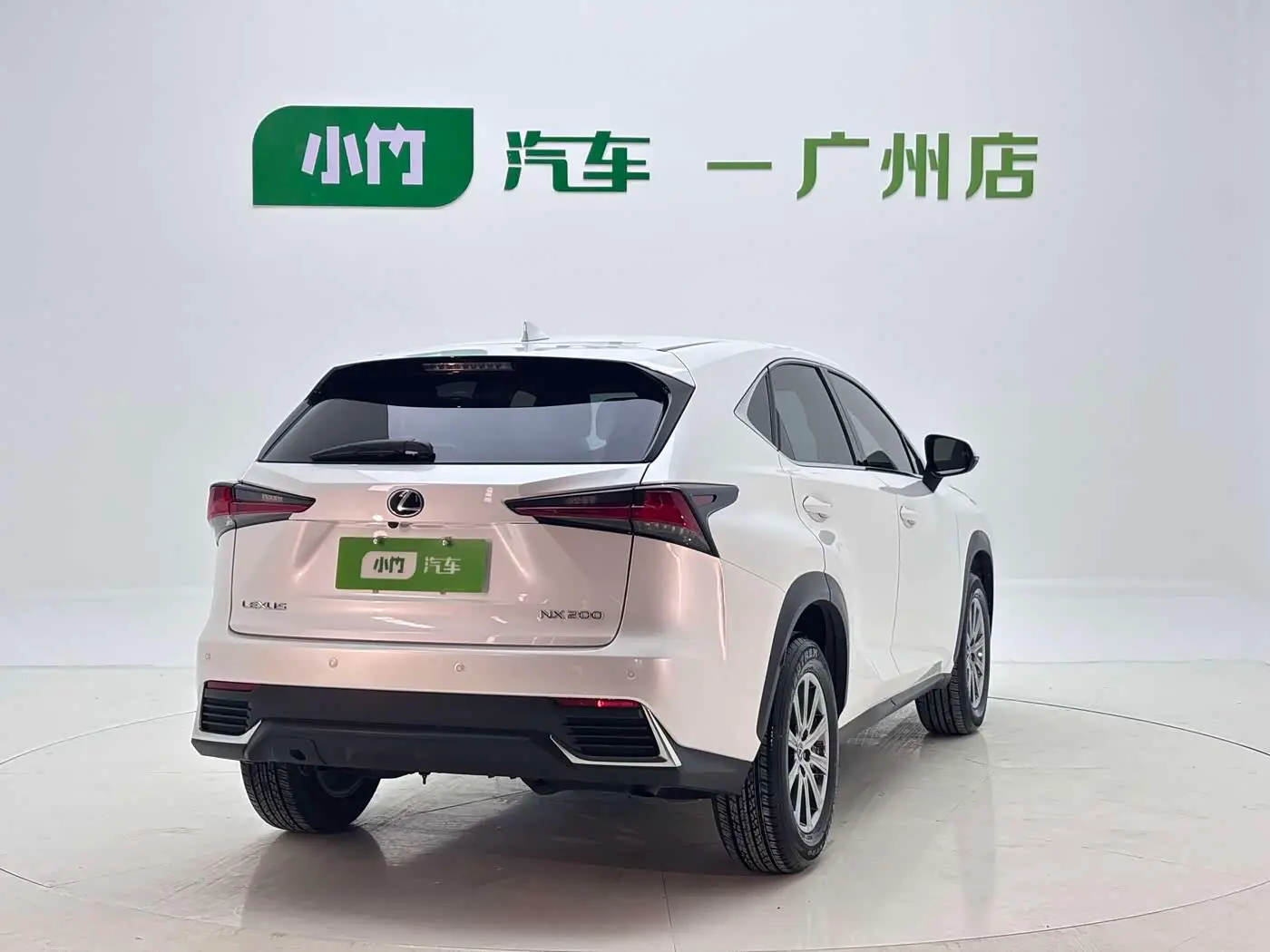 Lexus NX 2020 — Фото 5/20