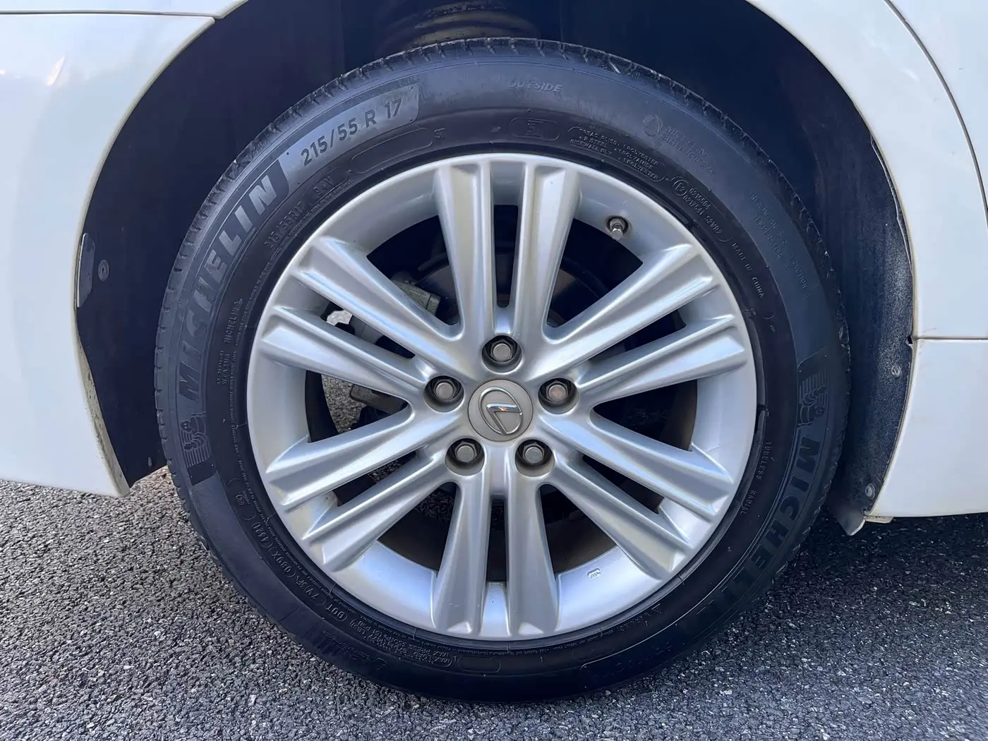 Lexus ES 2015 — Şəkil 18/19