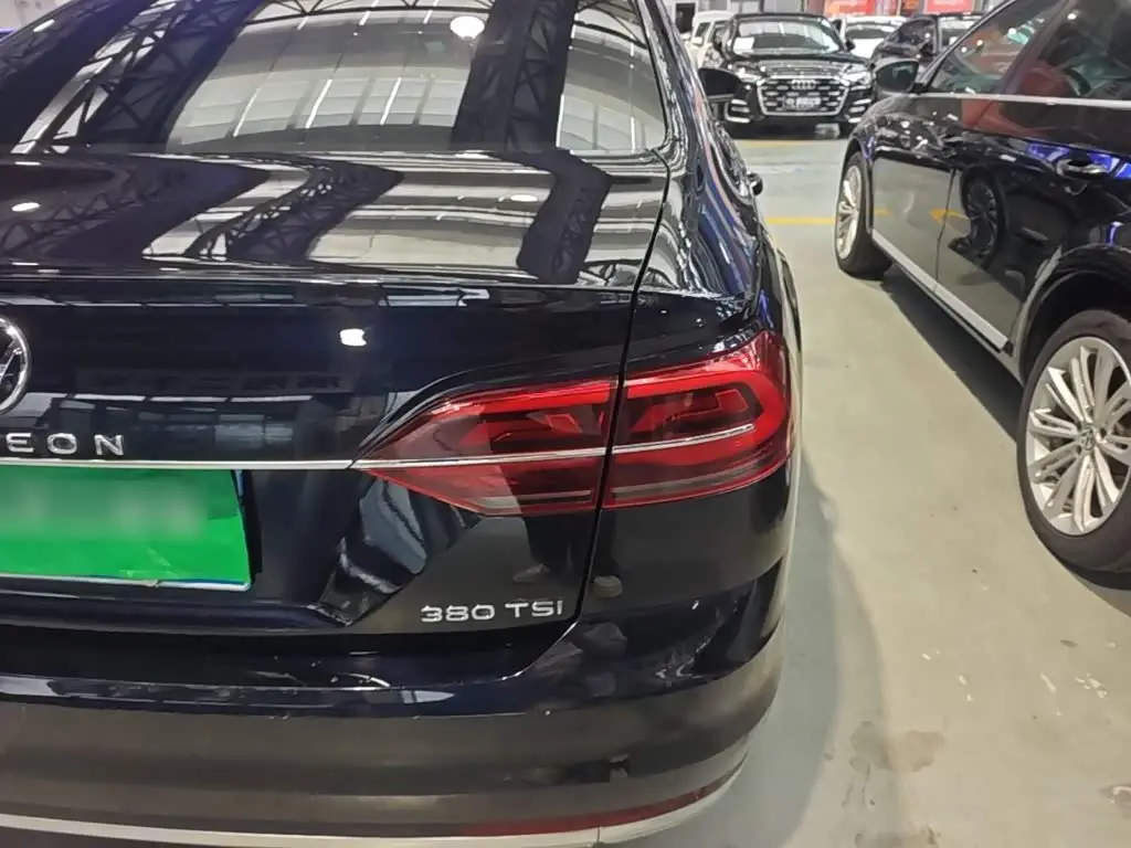 Volkswagen Phideon 2021 — Photo 8/20