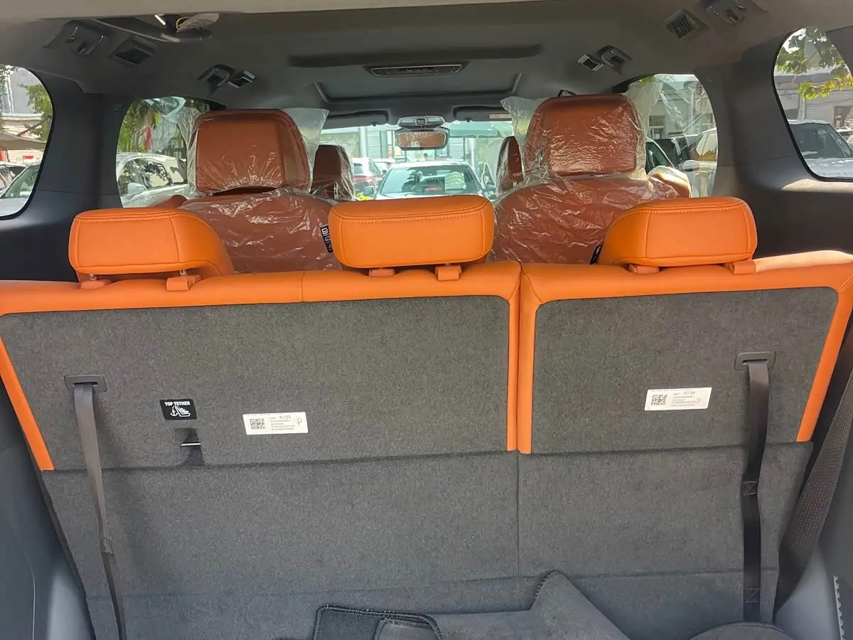 Buick GL8 New Energy 2026 — Photo 9/18