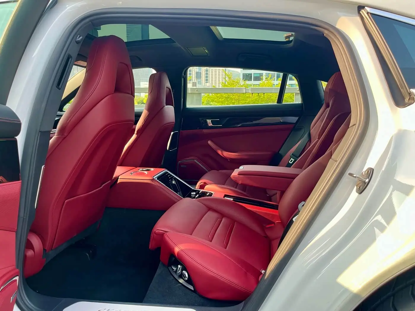 Porsche Panamera 2019 — Photo 8/12
