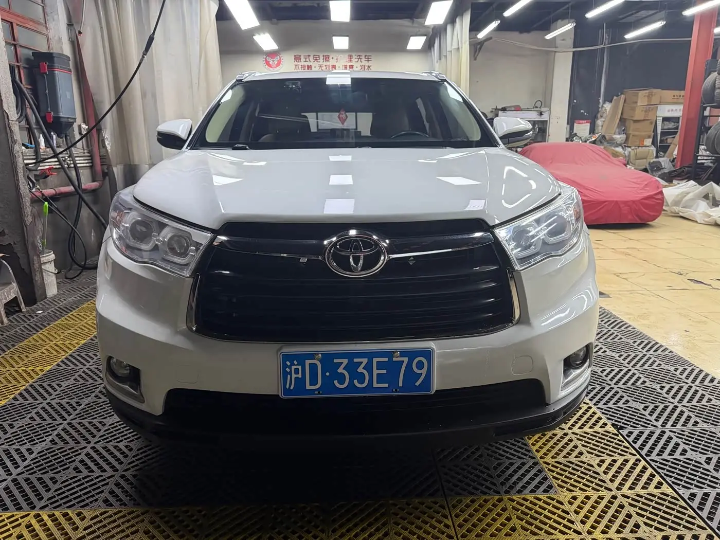 Toyota Highlander 2017 — Photo 2/20