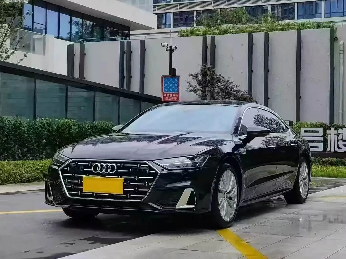 Audi A7L, 2024
