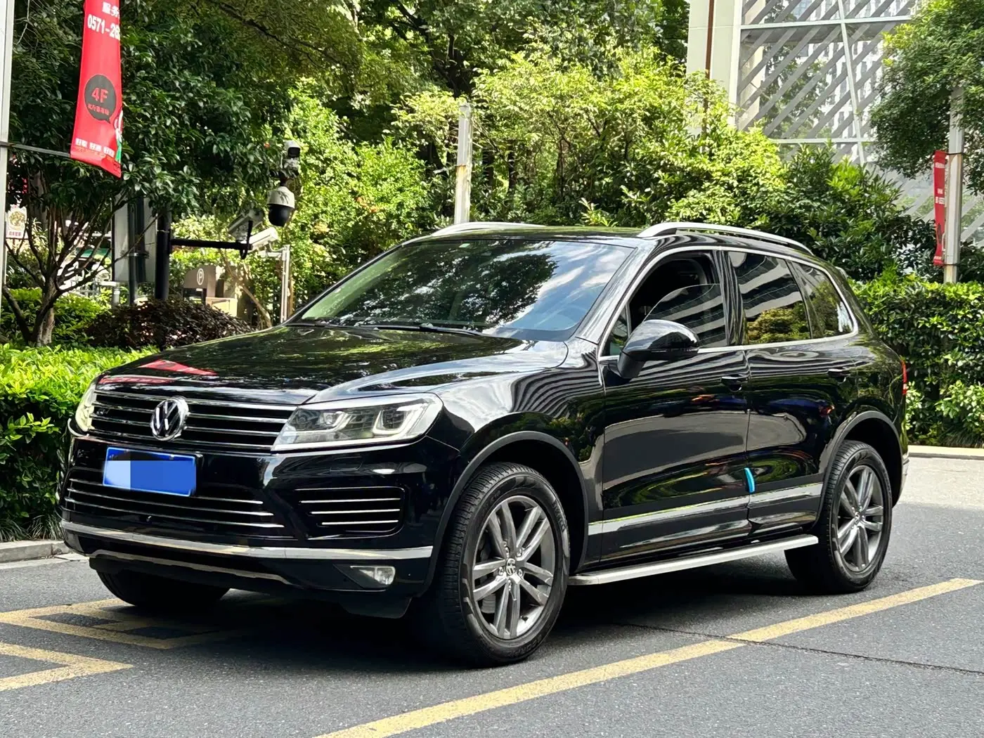 Volkswagen Touareg 2017 — Фото 1/19