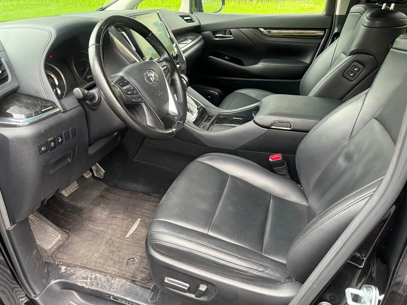 Toyota Vellfire 2021 — Şəkil 20/20