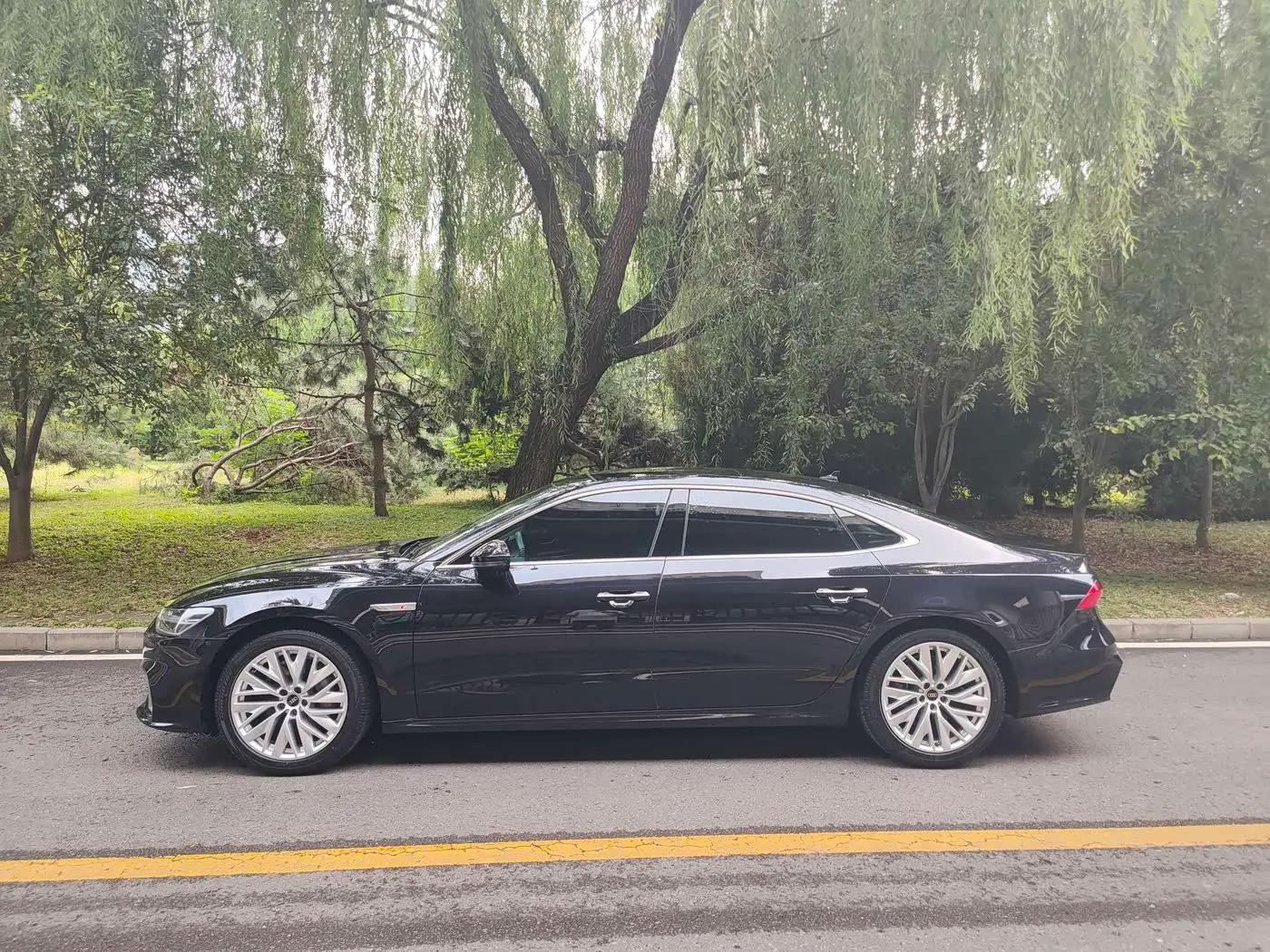 Audi A7L 2024 — Photo 4/15