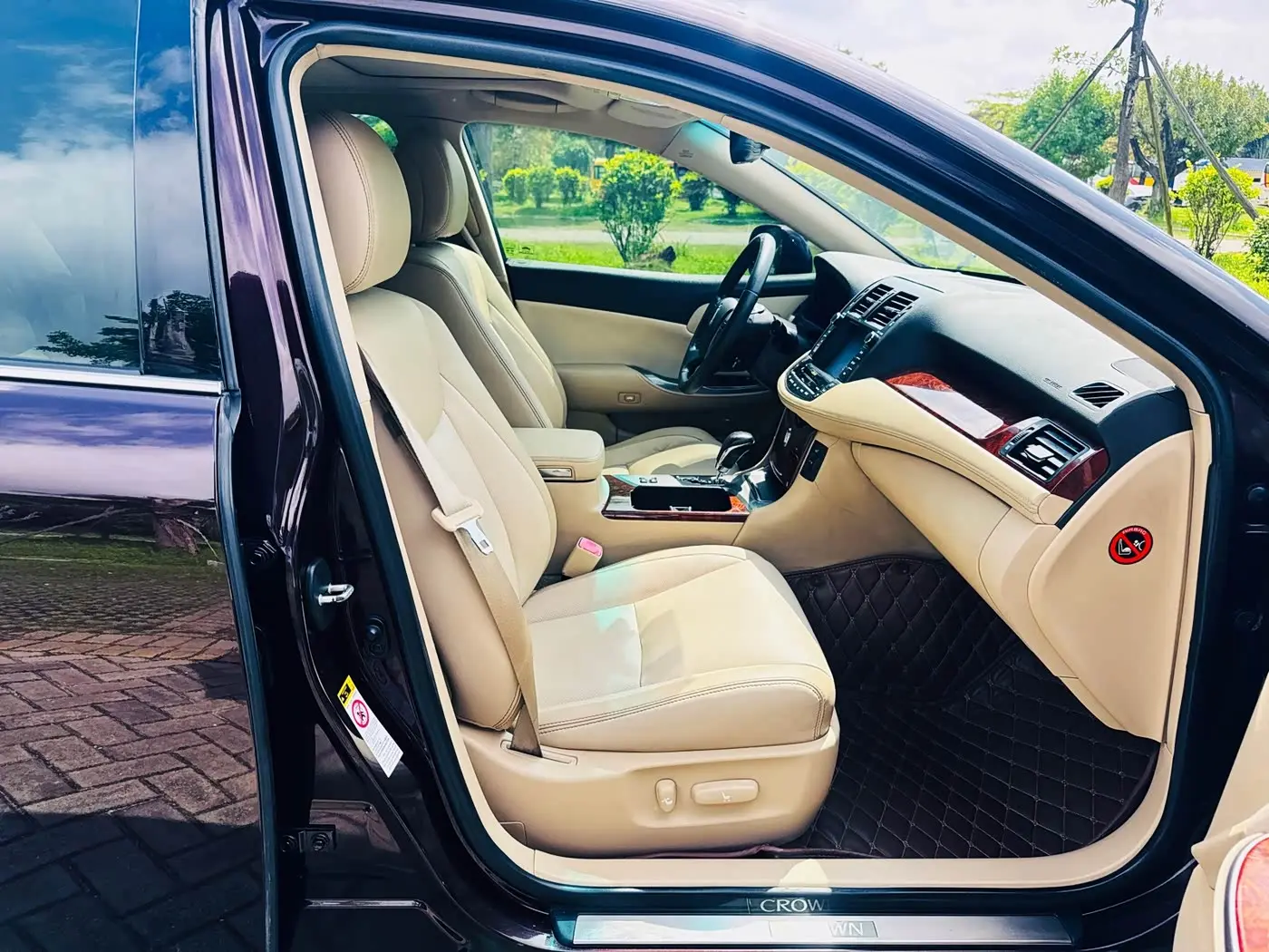 Toyota Crown 2012 — Photo 12/20