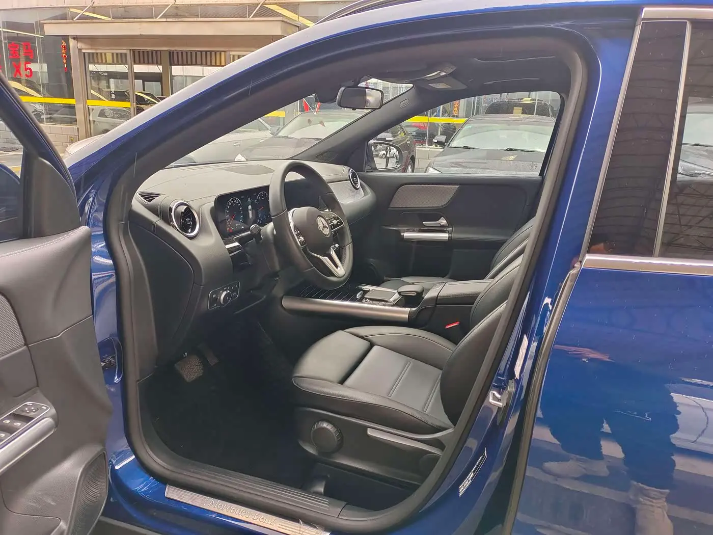 Mercedes-Benz GLA 2023 — Фото 15/18