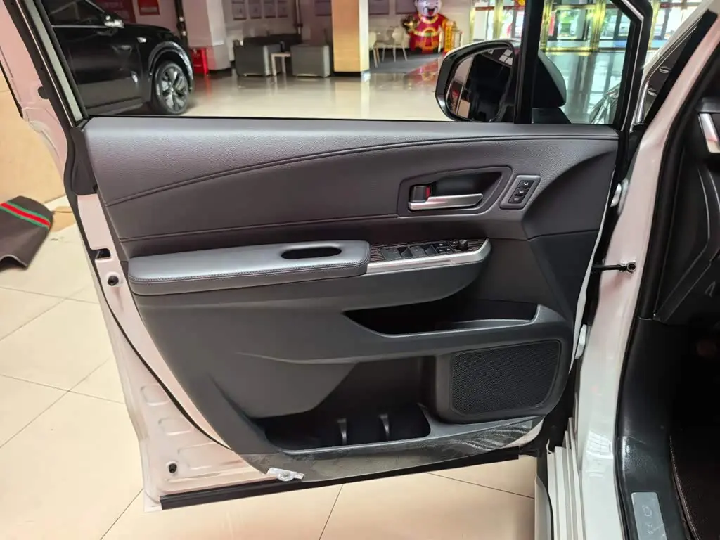 Toyota Granvia 2024 — Şəkil 5/20